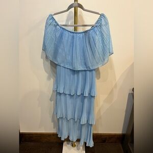 Elegant Blue Off-Shoulder Pleated Dress